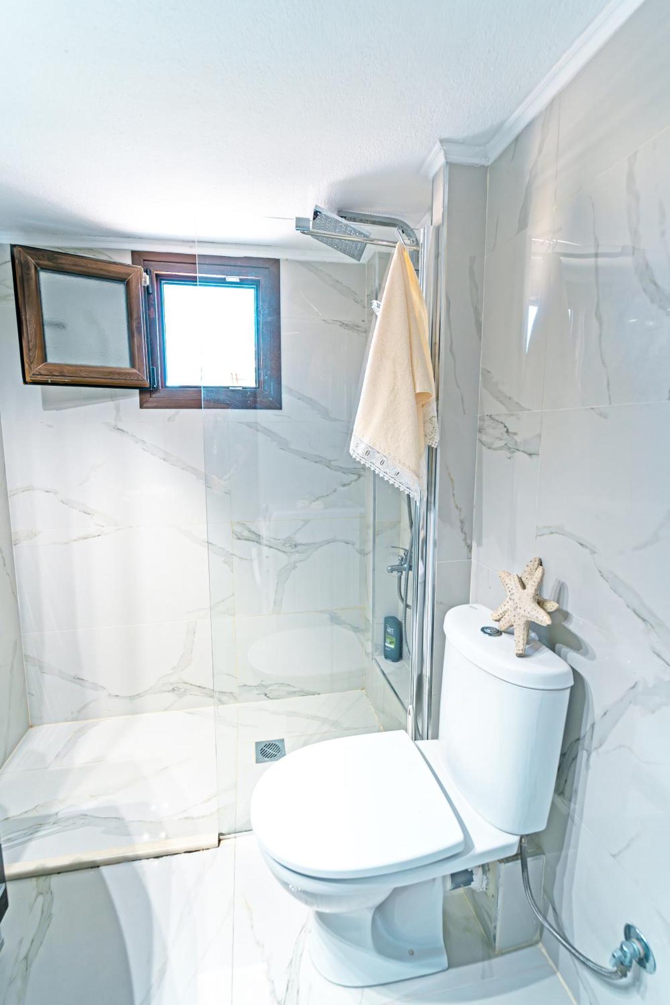 Luxury And Sunny Apartment 250 Mts From The Beach!! Peraía エクステリア 写真