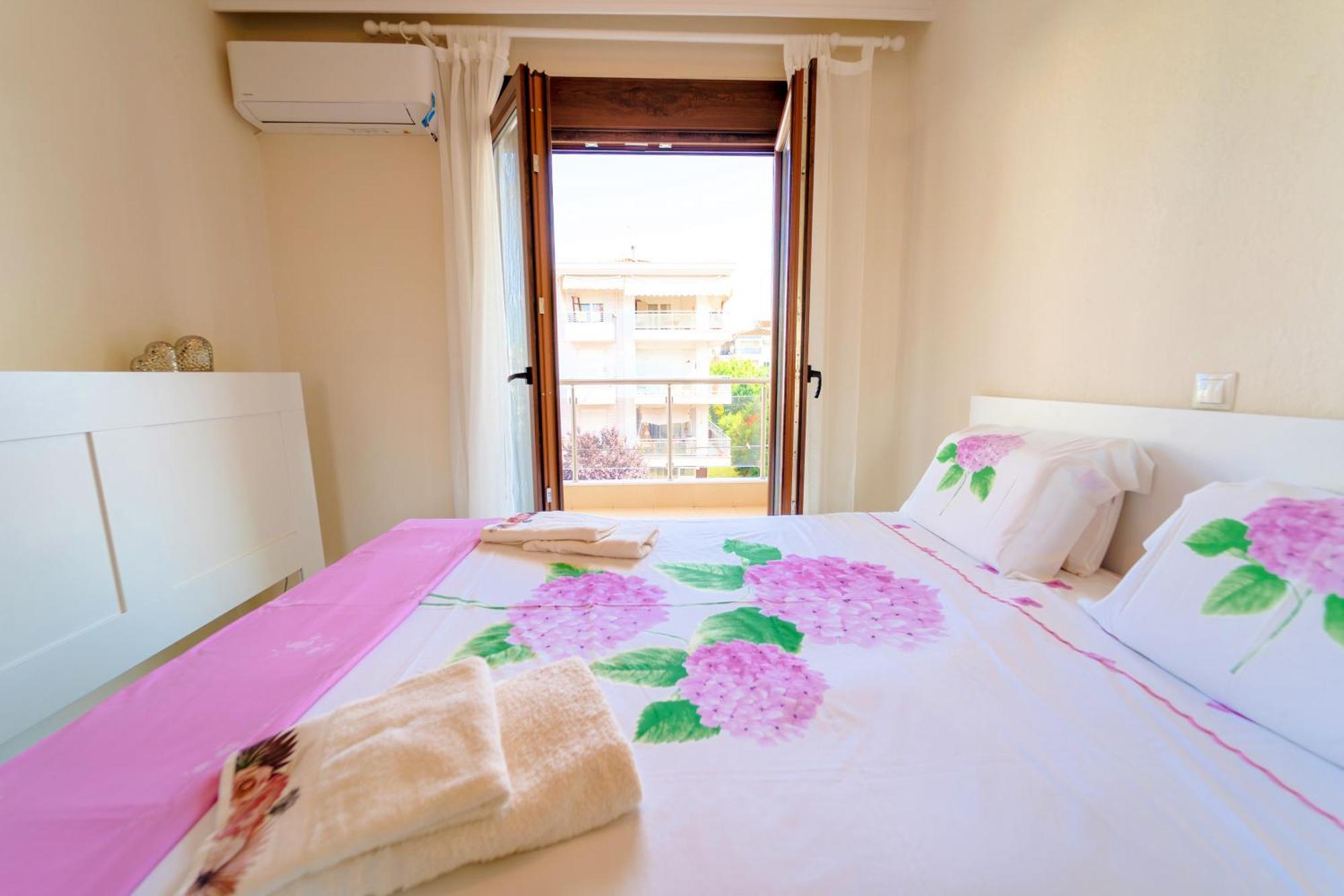 Luxury And Sunny Apartment 250 Mts From The Beach!! Peraía エクステリア 写真